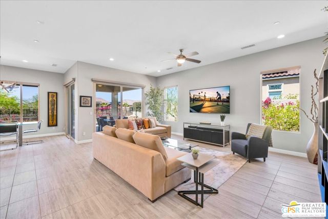 105 Prosecco, Rancho Mirage CA: https://media.crmls.org/mediaz/76f1fc6a-d728-4930-8f92-ac9304ade1d8.jpg