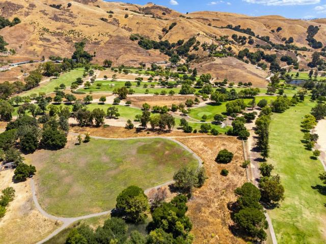 1584 Sonoma Drive, Milpitas CA: https://media.crmls.org/mediaz/76f32647-7673-432f-a2a0-bedf42f4aaa7.jpg