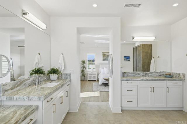 870 Hymettus Avenue, Encinitas CA: https://media.crmls.org/mediaz/76f46c7f-74c1-450b-ab49-c824b4a3c0d7.jpg