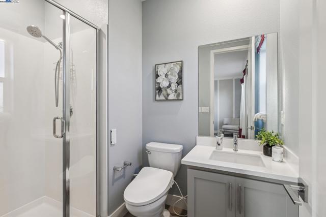 5789 Nugget Way, Dublin CA: https://media.crmls.org/mediaz/76f4b548-a4eb-42fc-a77d-8da606b5d18a.jpg