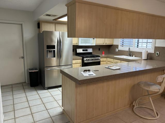 43705 Warner Trail, Palm Desert CA: https://media.crmls.org/mediaz/76f5517b-92b6-47ad-b863-56fc82ccb8c3.jpg
