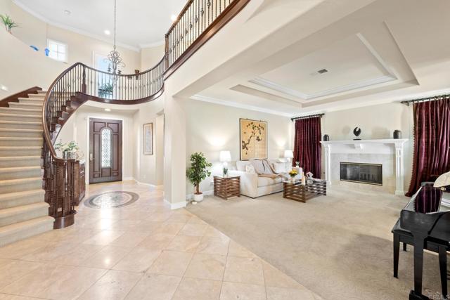Detail Gallery Image 3 of 52 For 5273 Greenwillow Ln, San Diego,  CA 92130 - 5 Beds | 5/1 Baths