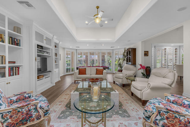 5 Stanford Drive, Rancho Mirage CA: https://media.crmls.org/mediaz/76f60059-668d-4f21-9991-c00dd0e928a5.jpg