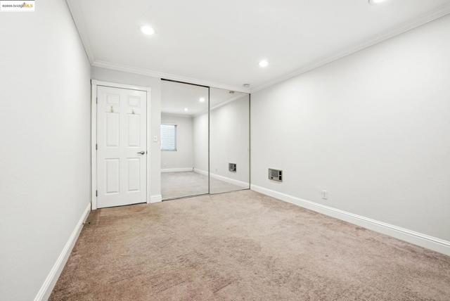 567 Oakland Ave., Oakland CA: https://media.crmls.org/mediaz/76f65336-8111-4017-b248-d8dce1075b3b.jpg