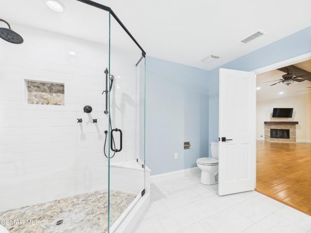 29650 Kimberly Drive, Agoura Hills CA: https://media.crmls.org/mediaz/76f7629e-5541-4da5-9edb-9e820e4925cd.jpg