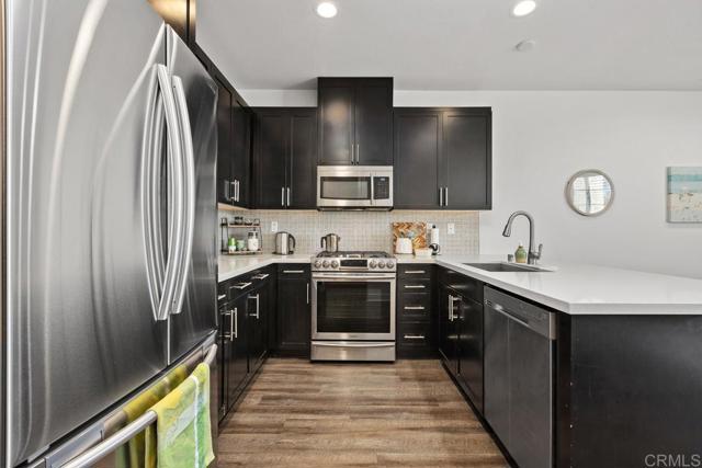 Image 10 of 61 For 3143 Asto Place