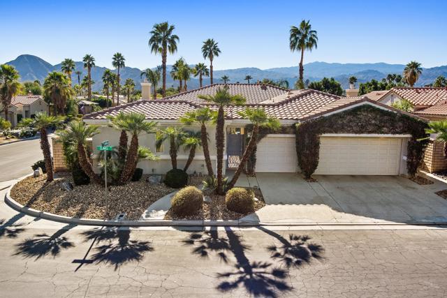 77 Clavel Court, Palm Desert CA: https://media.crmls.org/mediaz/76f8551e-6052-4ec9-80a6-27352c7cbf76.jpg