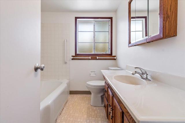 799 Lottie Street, Monterey CA: https://media.crmls.org/mediaz/76f8631d-7097-4230-91d4-f01aa5cb6671.jpg