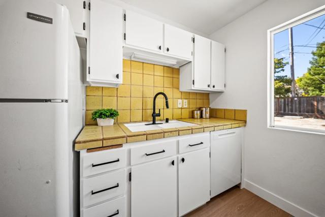3268 Mission Drive, Santa Cruz CA: https://media.crmls.org/mediaz/76f87208-e054-4d16-b83a-4e127242a2f9.jpg