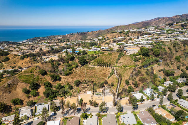 Drew Fenton | 1227 Bienveneda Avenue Pacific Palisades CA | MLS: 7347077