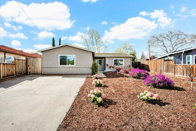 3115 Calzar Drive, San Jose CA: https://media.crmls.org/mediaz/76fa57c9-858e-47d5-9952-c3a81905c941.jpg