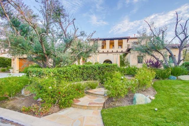 8308 Top O The Morning Way, San Diego CA: https://media.crmls.org/mediaz/76fb6f14-173f-45cd-8a61-7bbc9d800a0f.jpg