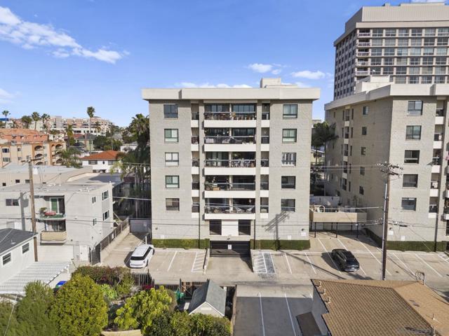 3570 1st Ave, San Diego, California 92103, 2 Bedrooms Bedrooms, ,2 BathroomsBathrooms,Condominium,For Sale,1st Ave,250019865SD