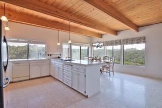 17280 Tamara Lane, Royal Oaks CA: https://media.crmls.org/mediaz/76fe4422-4298-4037-be14-8d8371a4e78c.jpg