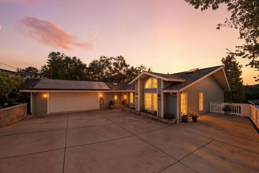 3654 Altamont Way