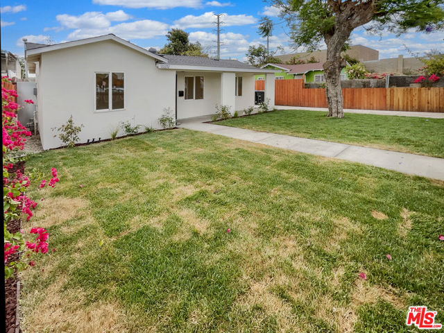 10692 Sycamore Avenue, Stanton CA: https://media.crmls.org/mediaz/76fed2f7-ea4b-4970-a6a0-a4173dd61dd6.jpg