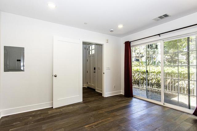 2400 Torrey Pines Rd, La Jolla CA: https://media.crmls.org/mediaz/76ff3c3c-405d-4a8b-b1a3-798517148809.jpg