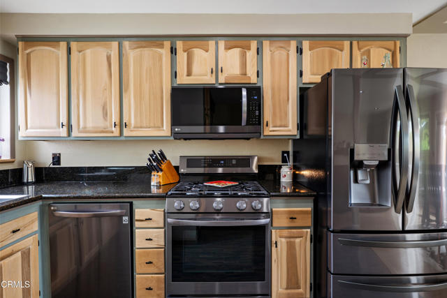 468 Rockman Way, Port Hueneme CA: https://media.crmls.org/mediaz/76fff6ec-8e9b-4f51-88f6-555c6dde1411.jpg