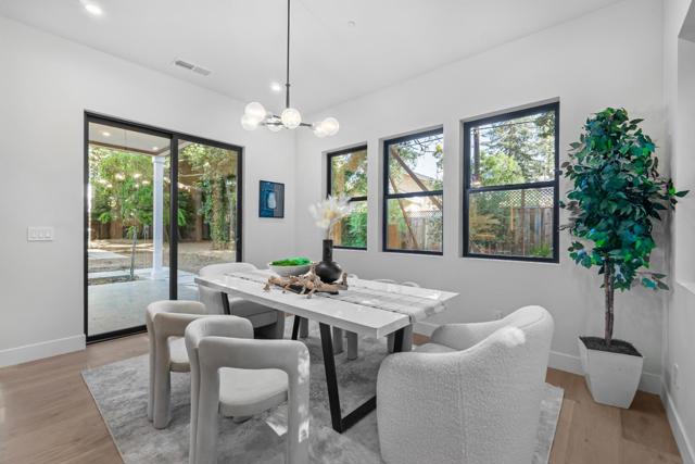 767 Cuesta Drive, Mountain View CA: https://media.crmls.org/mediaz/77001cf0-1c53-4778-b9bf-09357cf9b745.jpg