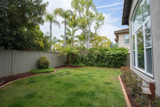 1413 Branta, Carlsbad CA: https://media.crmls.org/mediaz/7700993a-80ef-4b83-9a3d-e95a84e7b7a6.jpg
