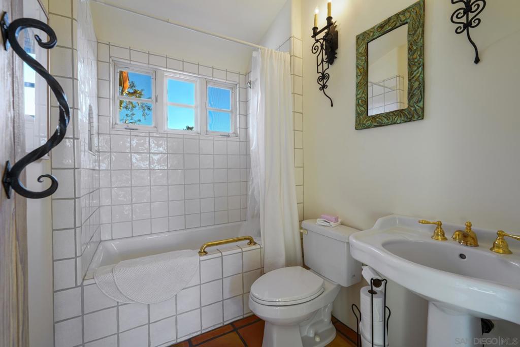 MLS #250039105SD image #42