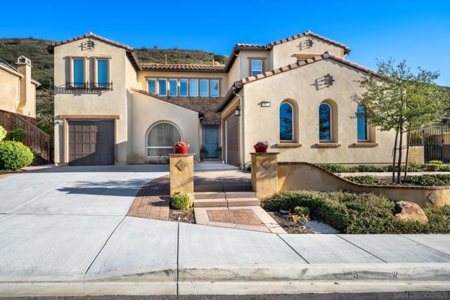 847 Cannondale Ct, San Marcos CA: https://media.crmls.org/mediaz/770127a7-e6a2-4fbe-a552-6f9cac92625b.jpg
