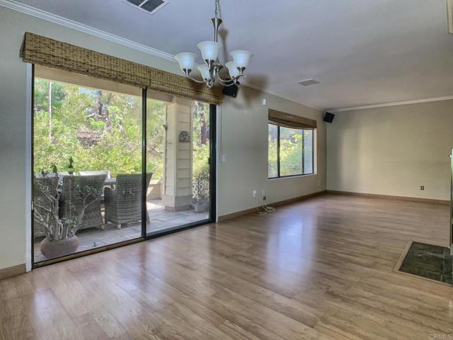 Detail Gallery Image 8 of 23 For 10473 Crosscreek Ter, San Diego,  CA 92131 - 2 Beds | 2/1 Baths