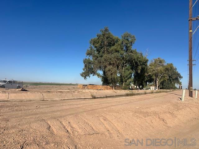 Image 5 of 7 For 2020 De Paoli Rd