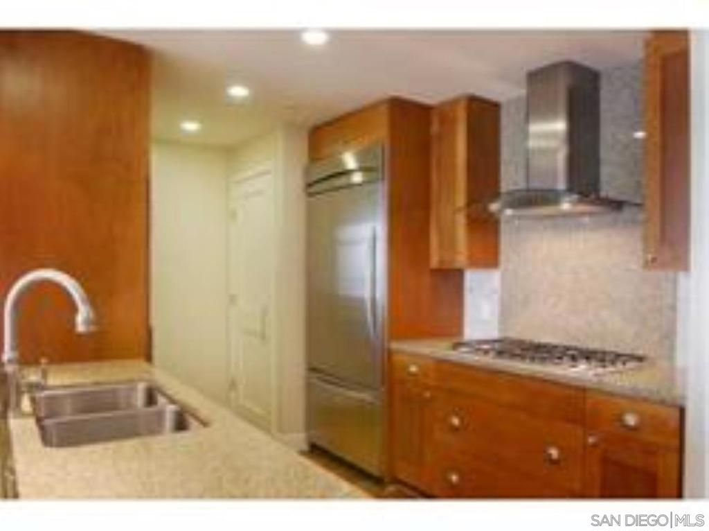 MLS #250024693SD img 5