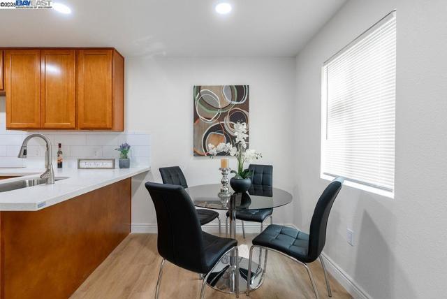 4733 E Washington St, Stockton CA: https://media.crmls.org/mediaz/77024b1c-76c2-4802-99e0-e4566ccffdff.jpg