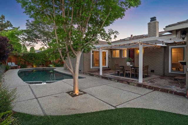 1275 Covington Road, Los Altos CA: https://media.crmls.org/mediaz/7703cf10-eb03-4422-805f-a15dc4e1506b.jpg