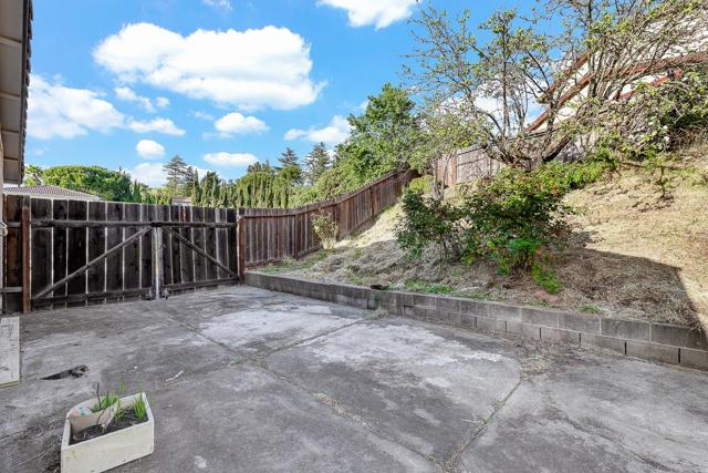 149 Westminster Way, Vallejo CA: https://media.crmls.org/mediaz/7703f7b0-8907-4b14-ad72-4fc0c5b18f46.jpg