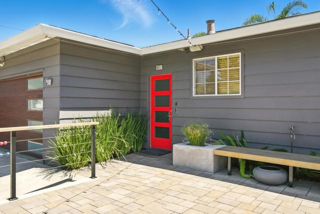 1350 N Central Avenue, San Jose CA: https://media.crmls.org/mediaz/77050298-2cf4-41ce-bf14-2f4aff247314.jpg