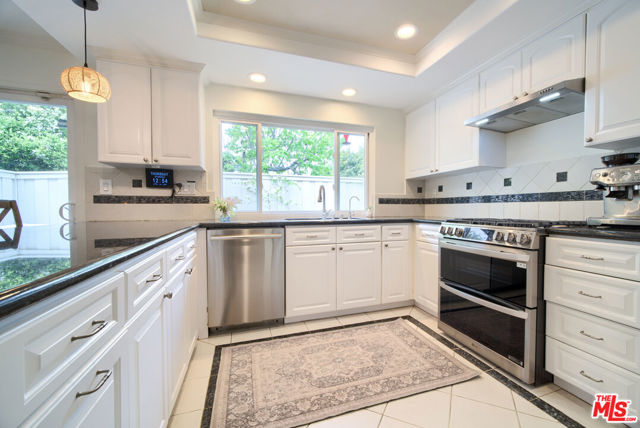 52 Carriage Hill Lane, Laguna Hills CA: https://media.crmls.org/mediaz/77056bfd-594f-44c2-ab9f-b7faefd4a1a9.jpg