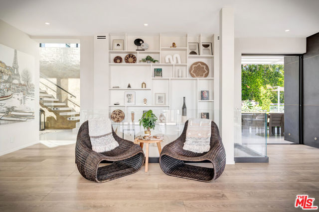 5944 Filaree, Malibu CA: https://media.crmls.org/mediaz/77057c63-8b49-49ef-89c6-447c09da6f16.jpg