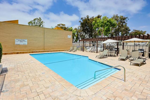 3454 Castle Glen Dr., San Diego CA: https://media.crmls.org/mediaz/77058ebb-d195-444d-9883-603afe23bea3.jpg