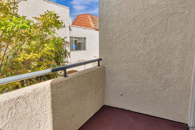 2561 Park Boulevard, Palo Alto CA: https://media.crmls.org/mediaz/770593dd-9a43-48a2-86b3-e548439424ae.jpg