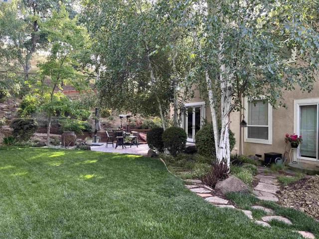 3761 SMALLWOOD COURT, Pleasanton CA: https://media.crmls.org/mediaz/7705ff54-0488-482b-b87c-b71f84c36099.jpg