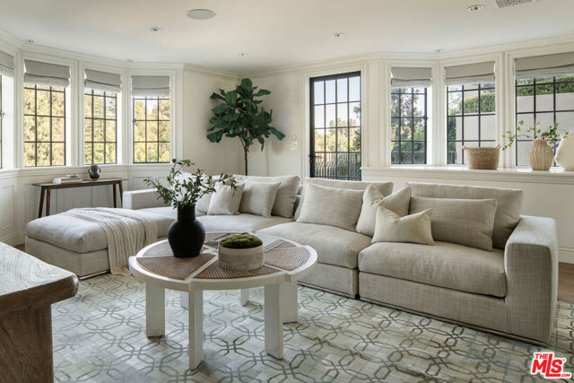 Drew Fenton | 10950 Bellagio Road Los Angeles CA | MLS: 7409196 Drew Fenton | 10950 Bellagio Road Los Angeles CA | MLS: 7409196