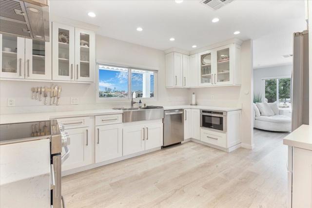 73411 Brown Rabbit Drive, Palm Desert CA: https://media.crmls.org/mediaz/770643af-37c5-4c07-90c5-f8e42e1f3b8c.jpg