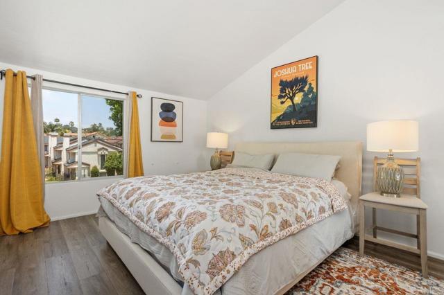 1885 Diamond Street, San Diego CA: https://media.crmls.org/mediaz/77064f47-a359-4485-b3ba-9e8443102452.jpg