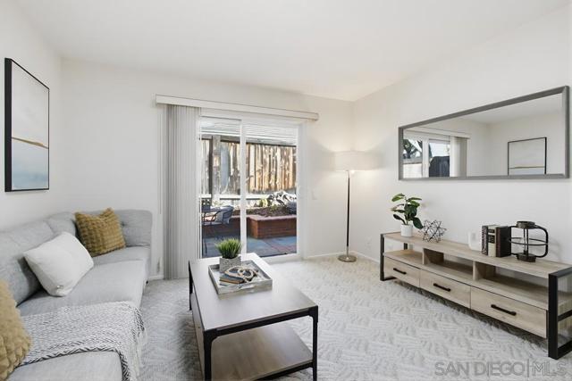 3613 CAMINITO CARMEL LANDING, San Diego CA: https://media.crmls.org/mediaz/77068083-bf12-478f-8742-459e43835f11.jpg