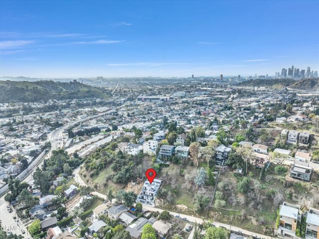 Detail Gallery Image 38 of 40 For 3933 Glenalbyn Dr, Mount Washington,  CA 90065 - 4 Beds | 4 Baths