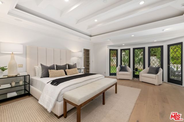 19159 Rosita Street, Tarzana CA: https://media.crmls.org/mediaz/7707b0fd-c2ca-4229-97d7-c8a352197003.jpg