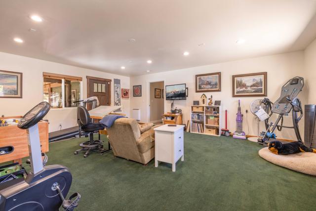1188 Monte Vista Drive, Big Bear CA: https://media.crmls.org/mediaz/7707ce67-5ff3-43f3-94ac-9ff0bb45a9fa.jpg