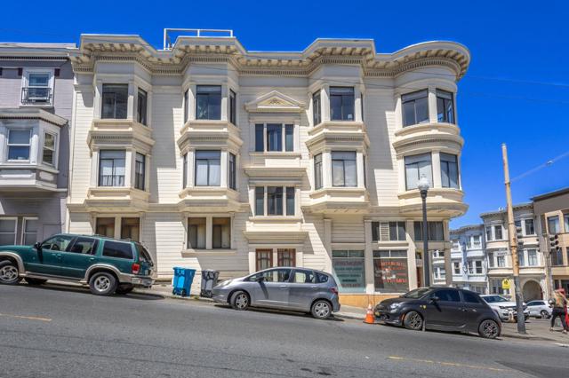 806810 Union Street, San Francisco CA: https://media.crmls.org/mediaz/7707d37c-b13d-4752-9536-3286cb936515.jpg