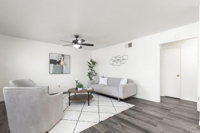 9838 MISSION VEGA DR, Santee CA: https://media.crmls.org/mediaz/7707e348-6958-4835-978b-4fdc4a8aa959.jpg