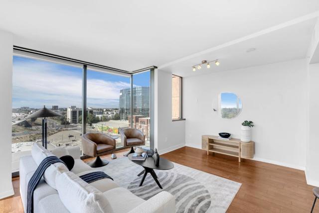 38 N Almaden Boulevard, San Jose CA: https://media.crmls.org/mediaz/7707e643-c75c-49e2-8514-e9aef173ad30.jpg