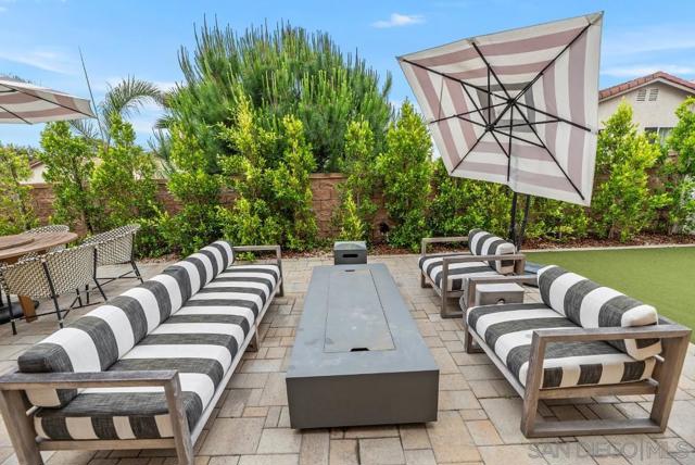1569 Wildgrove Way, Vista CA: https://media.crmls.org/mediaz/770965f0-47f2-4237-af8c-66453e02de26.jpg