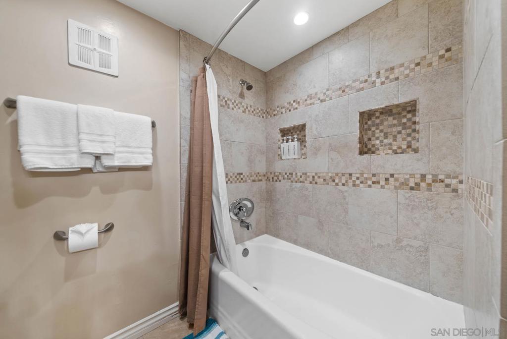 MLS #250044413SD image #13